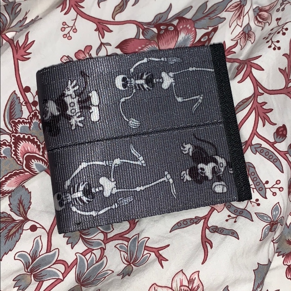 Harvey’s Mickey Wallet